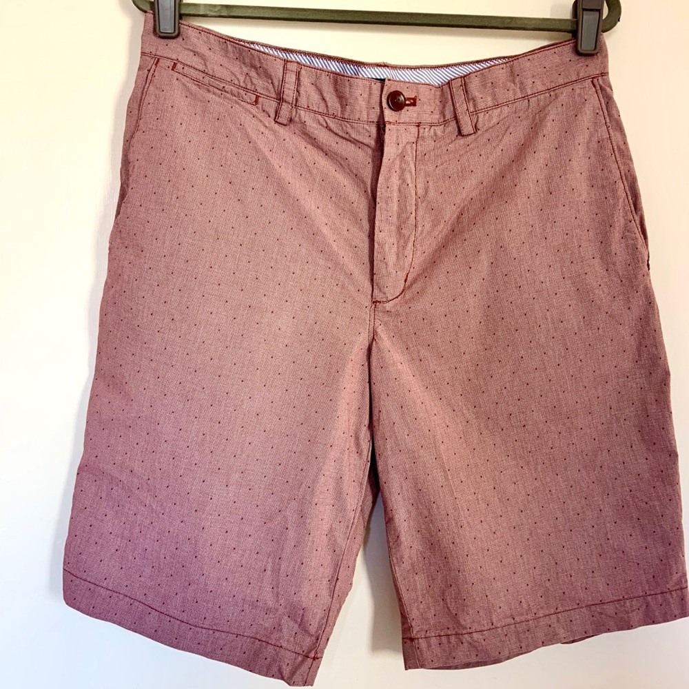 Men’s Banana Republic red dot shorts size 33